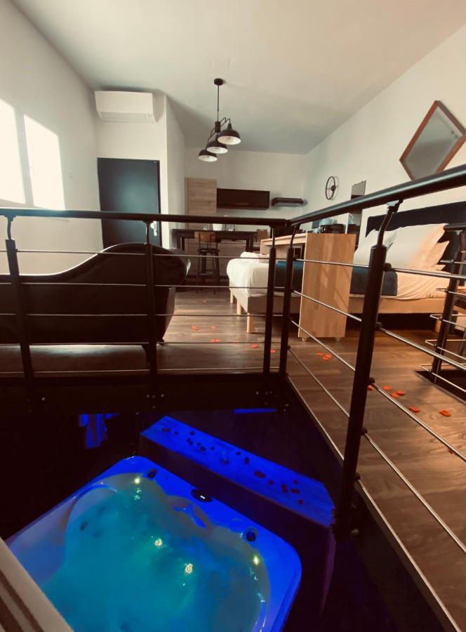 Mieuxqualhotel Jacuzzi Privatif La Retro 波尔多 外观 照片